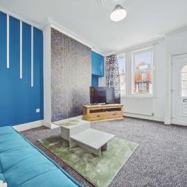 Spacious 3-Bedroom Home in Leeds