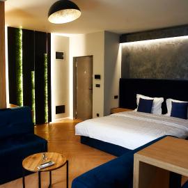 Casa L Studios, hotell i Satu Mare