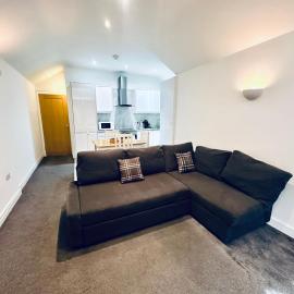Stylish 1 Bedroom Flat in the Heart of Staines, hotel din Staines upon Thames