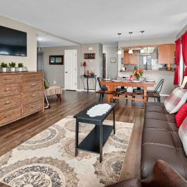 Classic AK Townhome 2BR 2BA