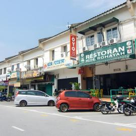 Hotel O Hajah Rohayah: Tanjung Malim şehrinde bir otel