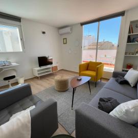 More then a bright studio, hotel u gradu Godella