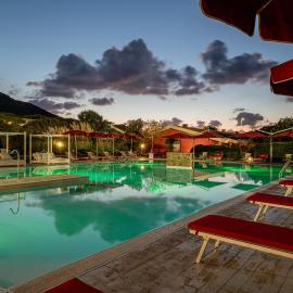 Club Esse Sporting, hotell i Stintino