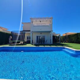 Villa Sofía - 2 bedroom villa with private pool and garden