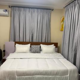 Lashibi में, होटल Dominion Luxury Apartments
