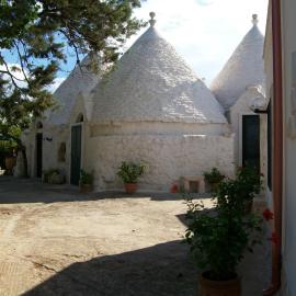Agriturismo I Trulli Di Zio Dino, hotel in Cisternino