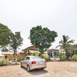 I Oun Inn – hotel w mieście Nakhon Nayok