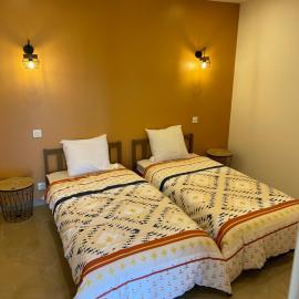 Appartement T3 dans une villa au calme, hotel v destinaci Drap