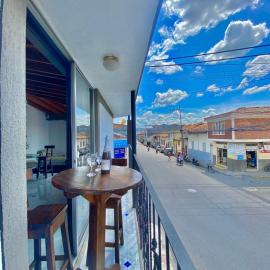 Apartamento céntrico en Cartago, hotel u gradu Cartago