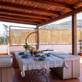 Elidora la Tua casa vacanze a Salerno, hotel em Pellezzano