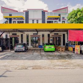 Hotel O Al-ghani 2 Syariah, hotelli kohteessa Padang