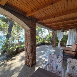 Apartment Zavala 8774b, hotel sa Jelsa