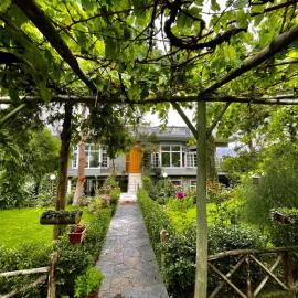 Gangchen Guest House, hotel i Skardu