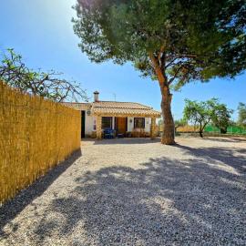 Cabaña la Charquita del Pato Andrés, hotel Hellínben