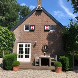 Huize Oostduin, hotel di Oostkapelle