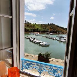 La Reine de Guerveur - Petit balcon vue mer, hotel u gradu 'Sauzon'