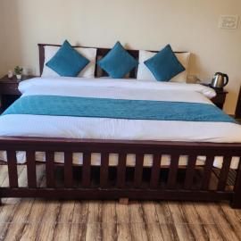 O M G Home Stay – hotel w mieście Ramnagar
