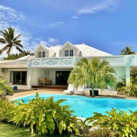 Villa des Songes, hotel in L'Ermitage-Les-Bains