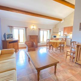 04B9 Beautiful T3 in the heart of lavender - pool