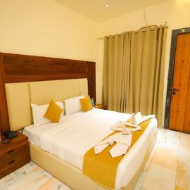 Hotel KNG Grand, hotel sa Fatehpur Sīkri