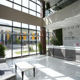 CONTINENTAL DARVOZ Hotel، فندق في Dashtak