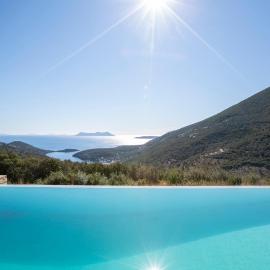 Aeri Villa Two - Elegant villa with spectacular sea view!, ξενοδοχείο στα Σύβοτα