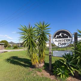Flinders Peak Estate- Country Villa, Hotel in Peak Crossing