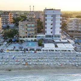 Bikini Tropicana Family Hotel