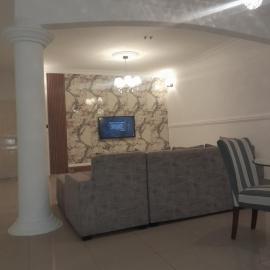 a home away from home, hotel em Trofwi