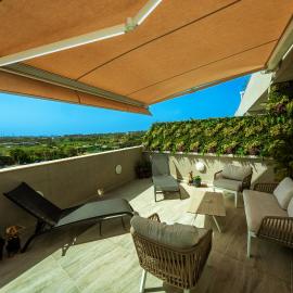 Amazing terraced apartment with free parking