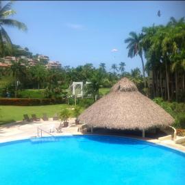 NEW loft on the beach with direct access, hotel v mestu Ixtapa