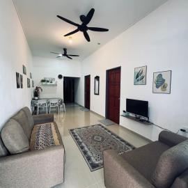 Homestay CikguMa 1 - WiFi & Netflix, hotel in Kota Bharu