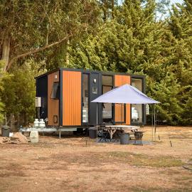 Fassifern Tiny House 1 by Tiny Away, хотел в Lance Field