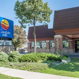 Comfort Inn Lundy's Lane โรงแรมในไนแอการาฟอลส์