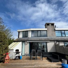 Luxe vakantiehuis aan het water, Lemmer, viešbutis mieste Lemeris