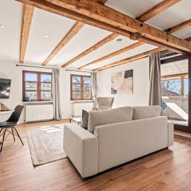 Residenz zu Montfort - Apartment Schlossblick 2, hotel v destinaci Tettnang