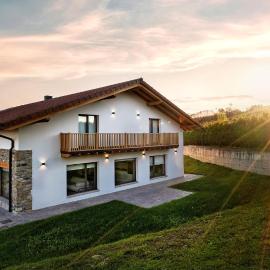 TXORIONAK - Caserío Rehabilitado entre Bilbao y Urdaibai, hotel en Gatica