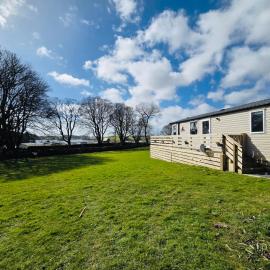The Canny View at Three Lochs Holiday Park in Balminnoch 3 bedroom sleeps upto 8 guests, hotel in Newton Stewart