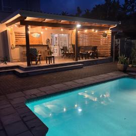 Full Circle Beach House