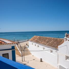 Oceanfront Fortress Villa, hotel in Armação de Pêra