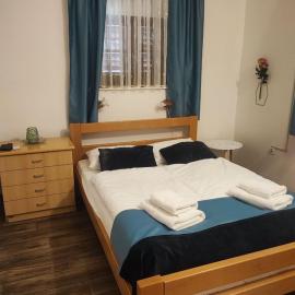 Arcobaleno Apartments، فندق في بيران