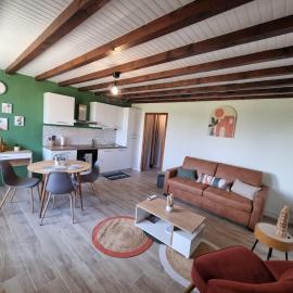 Au Marlézay country house 4 personnes, hótel í Marboz