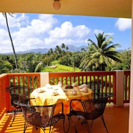 Mountain View Perch, hotel i Calibishie