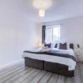 Spacious 2 Bed Apartment South London, hotel u gradu 'Thornton Heath'