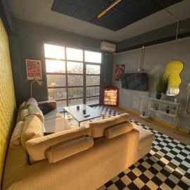 jim villa1 family apartment fast wi-fi free parking، فندق في كيليني