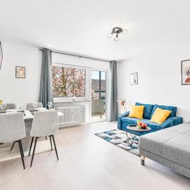 Sunshine - 4 Personen 20min Airport Messe، فندق في غوبينغِن