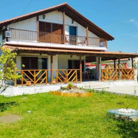 Blue Pearl Beach House, hotel in Sozopoli