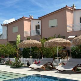 Tea Residence, Gjiri i Lalzit Apartments, Hotel in Durrës