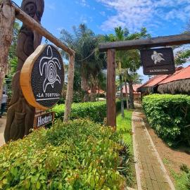 Cabañas La Tortuga, khách sạn ở Ayampe