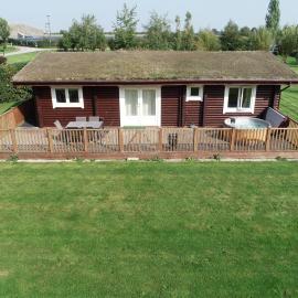 Quail Lodge - Nordic Log Cabin, hotel en Selby